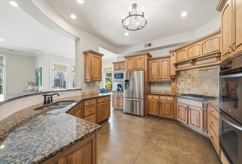 166 IVY BROOK LN, Collierville, Tennessee 38017, 5 Bedroom Bedrooms, 10 Room Rooms,4 BathroomBathrooms,Residential,For Sale,IVY BROOK,0,10218411