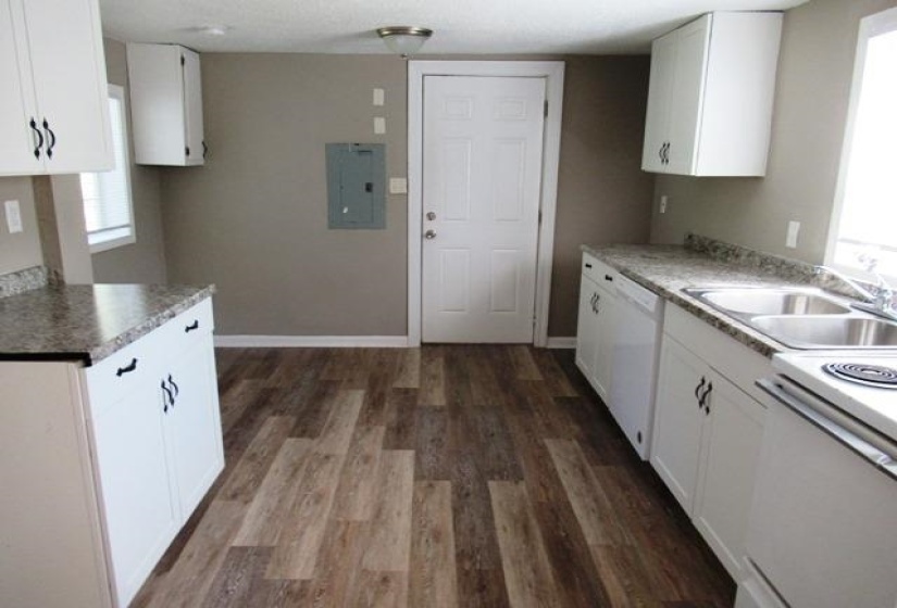 1664 NELSON AVE, Memphis, Tennessee 38114, 3 Bedroom Bedrooms, 7 Room Rooms,2 BathroomBathrooms,Residential,For Sale,NELSON,0,10218422