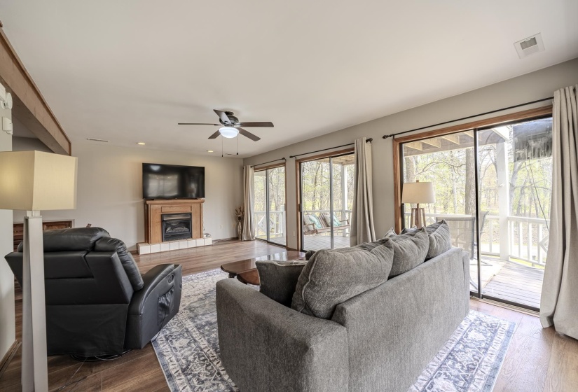 1085 OLD RD, Counce, Tennessee 38326-3734, 2 Bedrooms Bedrooms, 6 Rooms Rooms,2 BathroomsBathrooms,Residential,For Sale,OLD,10218424