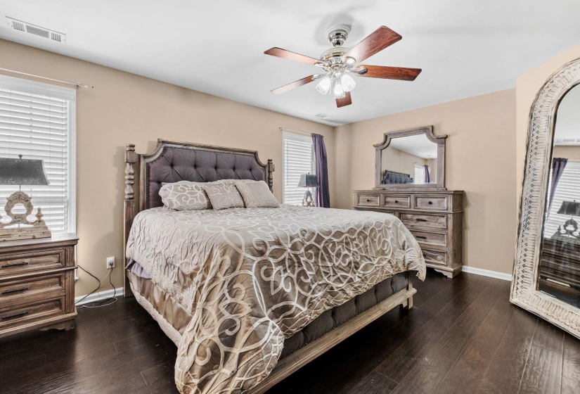 5035 WOLFCHASE FARMS PKY, Bartlett, Tennessee 38002, 4 Bedroom Bedrooms, 9 Room Rooms,3 BathroomBathrooms,Residential,For Sale,WOLFCHASE FARMS,0,10218433