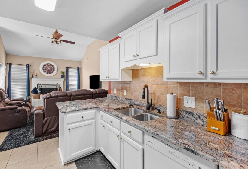 5035 WOLFCHASE FARMS PKY, Bartlett, Tennessee 38002, 4 Bedroom Bedrooms, 9 Room Rooms,3 BathroomBathrooms,Residential,For Sale,WOLFCHASE FARMS,0,10218433