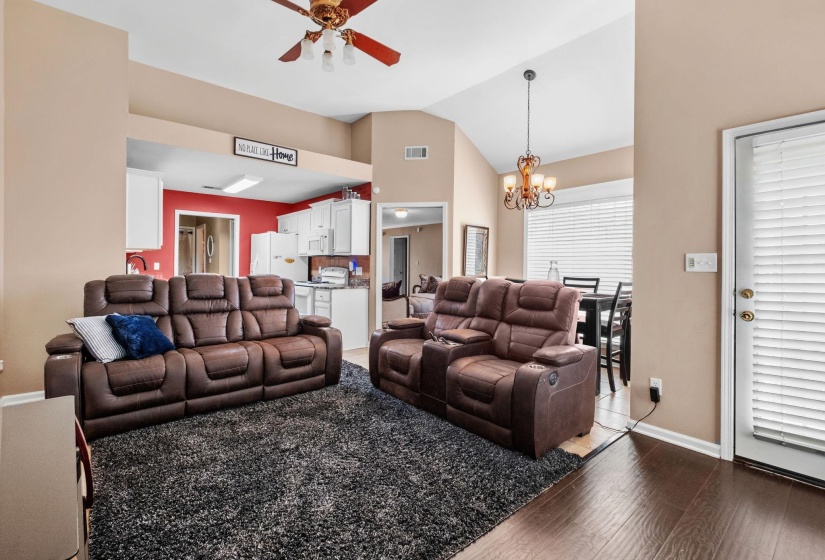 5035 WOLFCHASE FARMS PKY, Bartlett, Tennessee 38002, 4 Bedroom Bedrooms, 9 Room Rooms,3 BathroomBathrooms,Residential,For Sale,WOLFCHASE FARMS,0,10218433