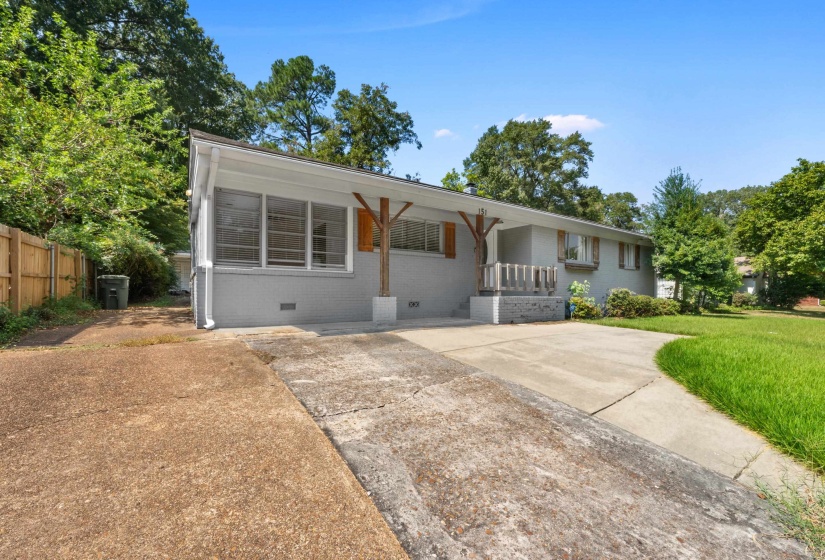 151 WHITE STATION RD, Memphis, Tennessee 38117, 3 Bedroom Bedrooms, 7 Room Rooms,2 BathroomBathrooms,Residential,For Sale,WHITE STATION,0,10218443
