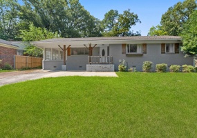 151 WHITE STATION RD, Memphis, Tennessee 38117, 3 Bedroom Bedrooms, 7 Room Rooms,2 BathroomBathrooms,Residential,For Sale,WHITE STATION,0,10218443