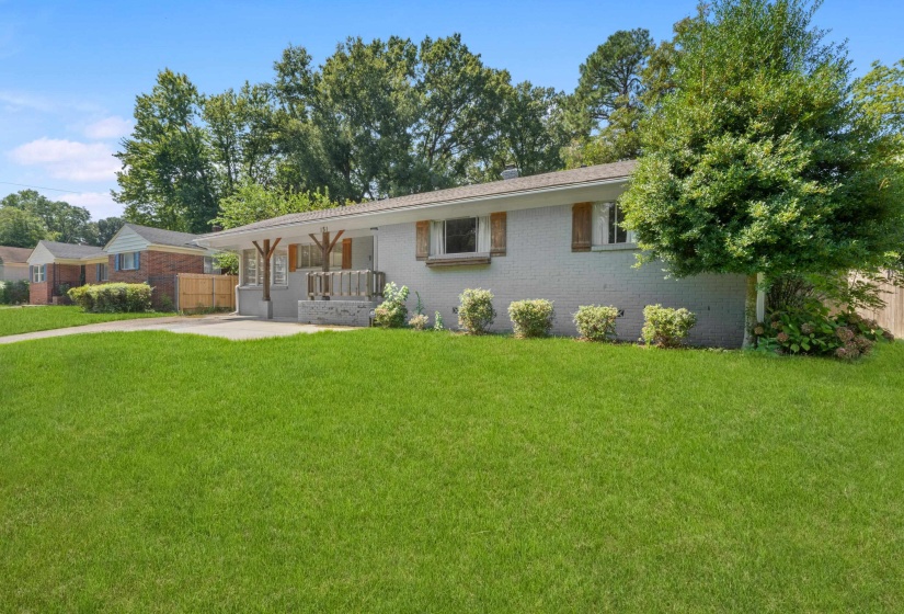 151 WHITE STATION RD, Memphis, Tennessee 38117, 3 Bedroom Bedrooms, 7 Room Rooms,2 BathroomBathrooms,Residential,For Sale,WHITE STATION,0,10218443