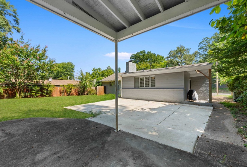 151 WHITE STATION RD, Memphis, Tennessee 38117, 3 Bedroom Bedrooms, 7 Room Rooms,2 BathroomBathrooms,Residential,For Sale,WHITE STATION,0,10218443