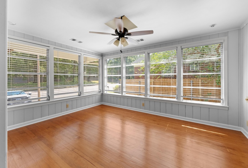 151 WHITE STATION RD, Memphis, Tennessee 38117, 3 Bedroom Bedrooms, 7 Room Rooms,2 BathroomBathrooms,Residential,For Sale,WHITE STATION,0,10218443