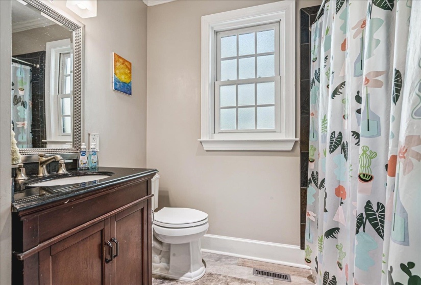 358 GREER ST, Memphis, Tennessee 38111, 3 Bedrooms Bedrooms, 8 Rooms Rooms,2 BathroomsBathrooms,Residential,For Sale,GREER,10218450