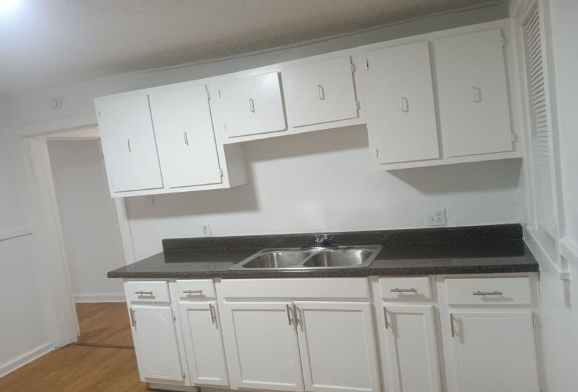 1443 WRENWOOD ST, Memphis, Tennessee 38122, 2 Bedroom Bedrooms, 4 Room Rooms,1 BathroomBathrooms,Residential,For Sale,WRENWOOD,0,10218460