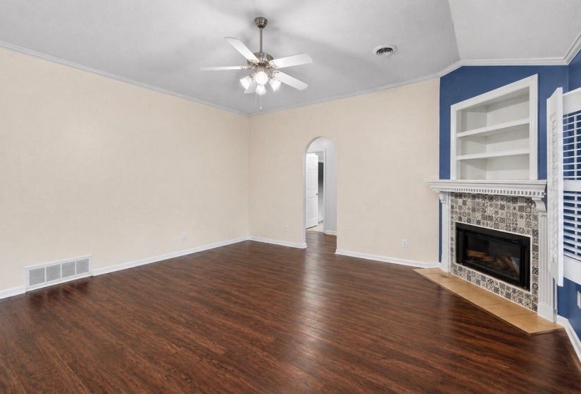 9333 BREAKSTONE CV, Collierville, Tennessee 38017, 4 Bedrooms Bedrooms, 8 Rooms Rooms,3 BathroomsBathrooms,Residential,For Sale,BREAKSTONE,10218465
