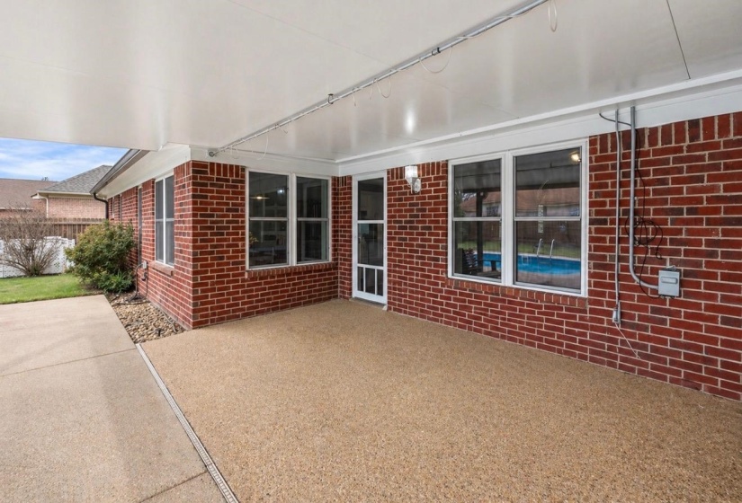 9333 BREAKSTONE CV, Collierville, Tennessee 38017, 4 Bedrooms Bedrooms, 8 Rooms Rooms,3 BathroomsBathrooms,Residential,For Sale,BREAKSTONE,10218465