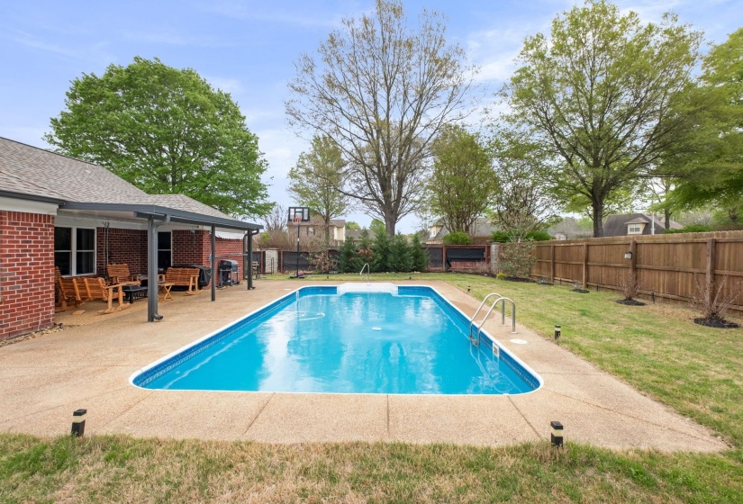 9333 BREAKSTONE CV, Collierville, Tennessee 38017, 4 Bedrooms Bedrooms, 8 Rooms Rooms,3 BathroomsBathrooms,Residential,For Sale,BREAKSTONE,10218465