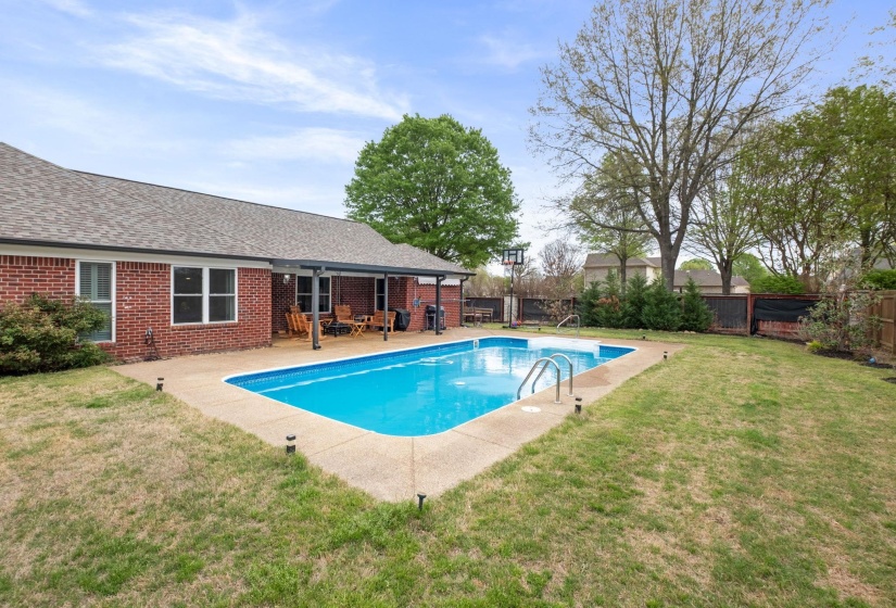 9333 BREAKSTONE CV, Collierville, Tennessee 38017, 4 Bedrooms Bedrooms, 8 Rooms Rooms,3 BathroomsBathrooms,Residential,For Sale,BREAKSTONE,10218465
