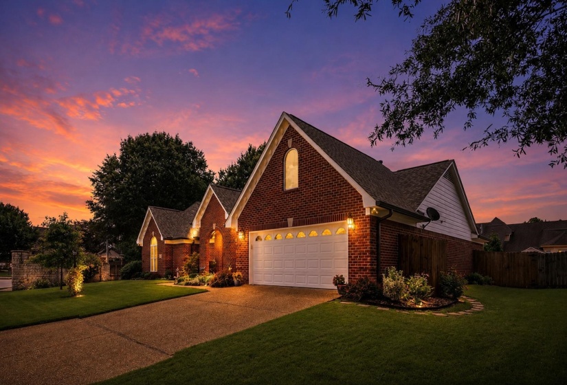 9333 BREAKSTONE CV, Collierville, Tennessee 38017, 4 Bedrooms Bedrooms, 8 Rooms Rooms,3 BathroomsBathrooms,Residential,For Sale,BREAKSTONE,10218465