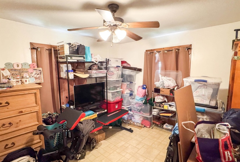 100 HOLLY GROVE RD, Covington, Tennessee 38019, 2 Bedrooms Bedrooms, 5 Rooms Rooms,1 BathroomBathrooms,Residential,For Sale,HOLLY GROVE,10218483