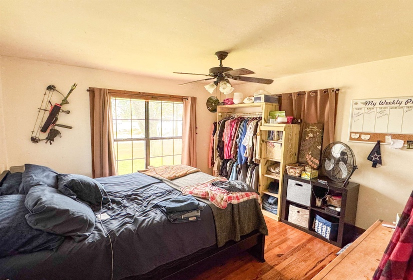 100 HOLLY GROVE RD, Covington, Tennessee 38019, 2 Bedrooms Bedrooms, 5 Rooms Rooms,1 BathroomBathrooms,Residential,For Sale,HOLLY GROVE,10218483