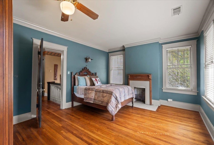 660 MCLEAN BLVD, Memphis, Tennessee 38104, 3 Bedroom Bedrooms, 7 Room Rooms,2.1 BathroomBathrooms,Residential,For Sale,MCLEAN,0,10218491