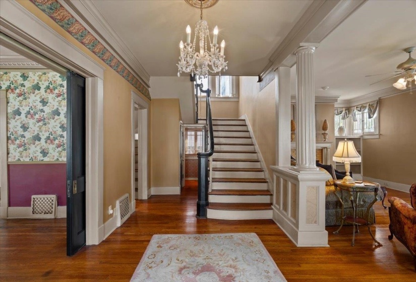 660 MCLEAN BLVD, Memphis, Tennessee 38104, 3 Bedroom Bedrooms, 7 Room Rooms,2.1 BathroomBathrooms,Residential,For Sale,MCLEAN,0,10218491