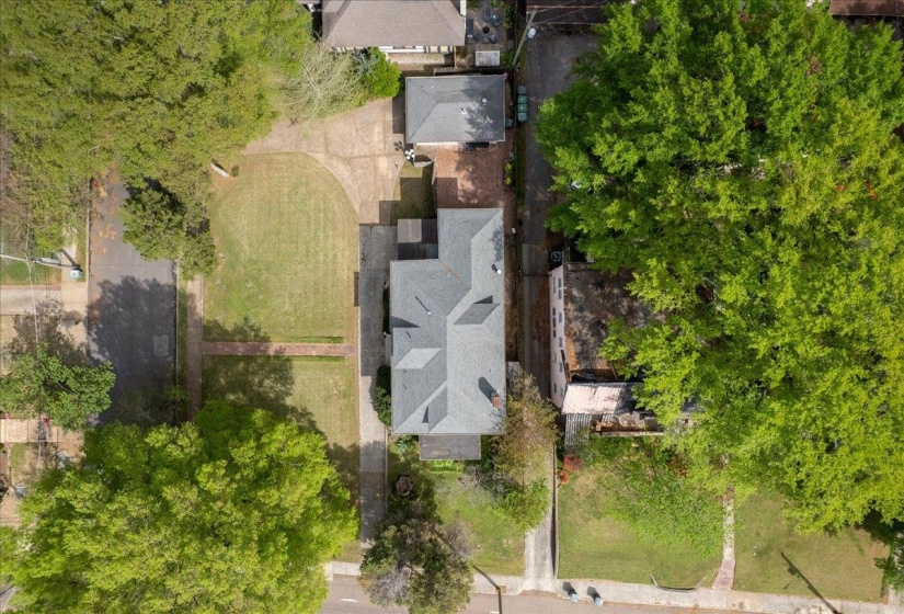 660 MCLEAN BLVD, Memphis, Tennessee 38104, 3 Bedroom Bedrooms, 7 Room Rooms,2.1 BathroomBathrooms,Residential,For Sale,MCLEAN,0,10218491