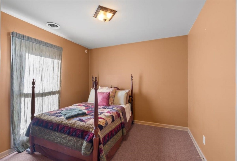 660 MCLEAN BLVD, Memphis, Tennessee 38104, 3 Bedroom Bedrooms, 7 Room Rooms,2.1 BathroomBathrooms,Residential,For Sale,MCLEAN,0,10218491