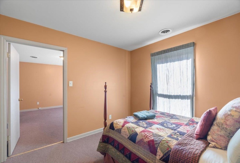660 MCLEAN BLVD, Memphis, Tennessee 38104, 3 Bedroom Bedrooms, 7 Room Rooms,2.1 BathroomBathrooms,Residential,For Sale,MCLEAN,0,10218491