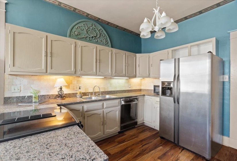 660 MCLEAN BLVD, Memphis, Tennessee 38104, 3 Bedroom Bedrooms, 7 Room Rooms,2.1 BathroomBathrooms,Residential,For Sale,MCLEAN,0,10218491