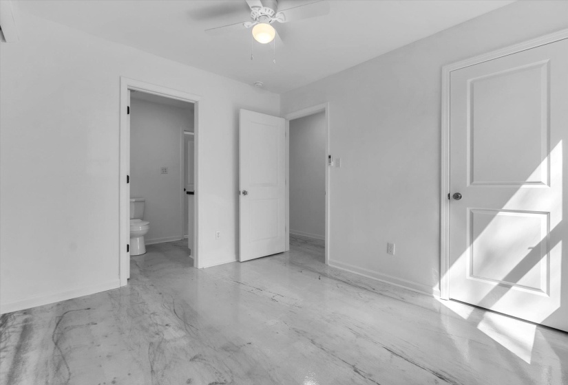 1704 OAKWOOD ST, Memphis, Tennessee 38108, 4 Bedroom Bedrooms, 8 Room Rooms,2.2 BathroomBathrooms,Residential,For Sale,OAKWOOD,0,10218501