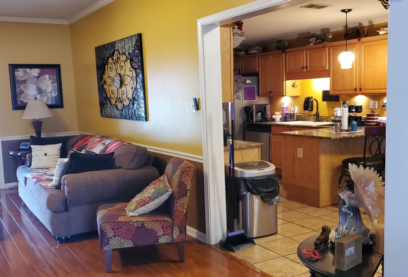 6188 FRANCES WOODS DR, Bartlett, Florida 38135, 4 Bedrooms Bedrooms, 11 Rooms Rooms,3 BathroomsBathrooms,Residential,For Sale,FRANCES WOODS,10218507
