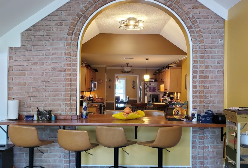6188 FRANCES WOODS DR, Bartlett, Florida 38135, 4 Bedrooms Bedrooms, 11 Rooms Rooms,3 BathroomsBathrooms,Residential,For Sale,FRANCES WOODS,10218507