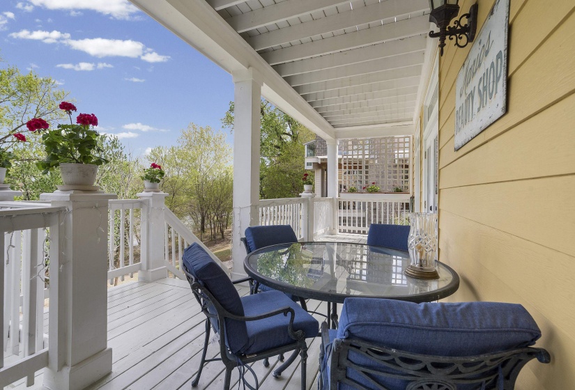 182 HARBOR ISLE CIR, Memphis, Tennessee 38103, 4 Bedrooms Bedrooms, 6 Rooms Rooms,3 BathroomsBathrooms,Residential,For Sale,HARBOR ISLE,10218509