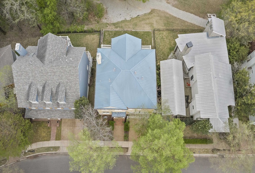 182 HARBOR ISLE CIR, Memphis, Tennessee 38103, 4 Bedrooms Bedrooms, 6 Rooms Rooms,3 BathroomsBathrooms,Residential,For Sale,HARBOR ISLE,10218509