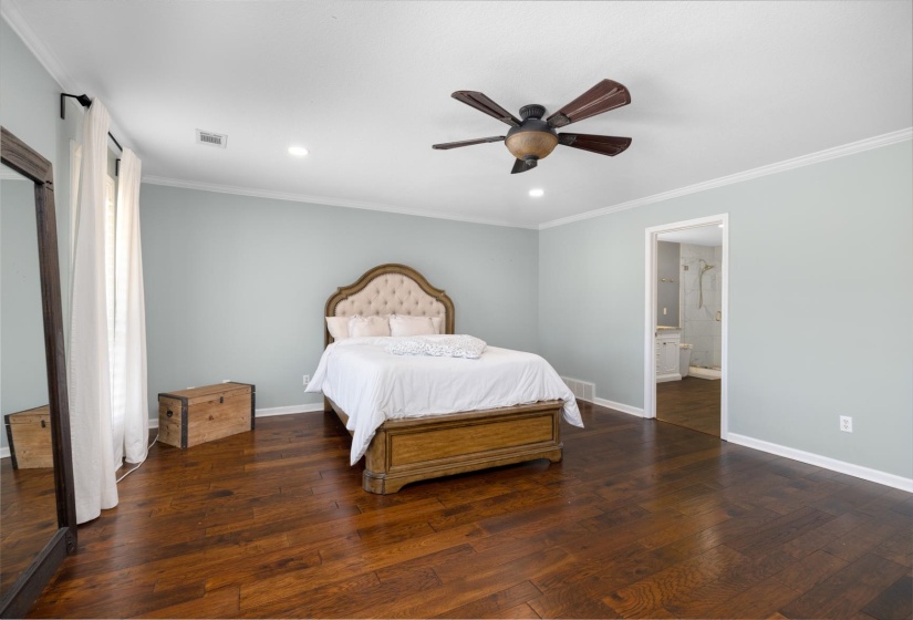 897 CHARLES PL, Munford, Tennessee 38058, 3 Bedrooms Bedrooms, 8 Rooms Rooms,2.1 BathroomsBathrooms,Residential,For Sale,CHARLES,10218520