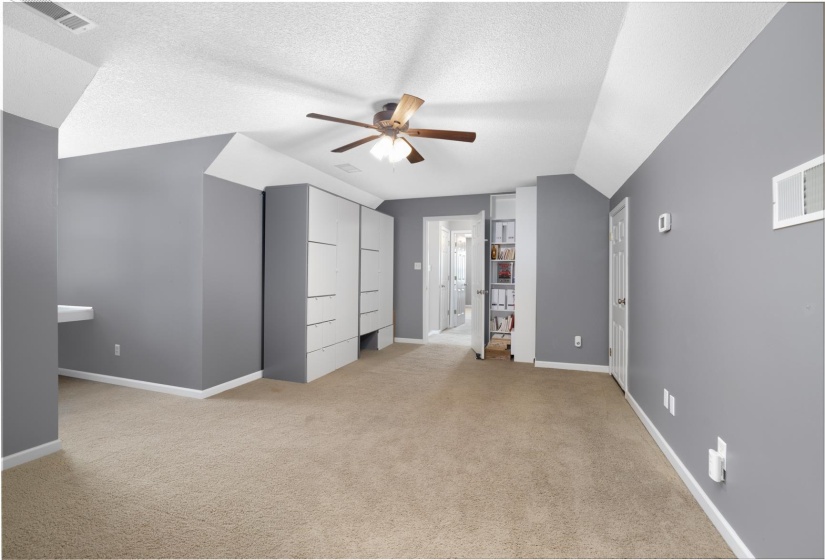 897 CHARLES PL, Munford, Tennessee 38058, 3 Bedrooms Bedrooms, 8 Rooms Rooms,2.1 BathroomsBathrooms,Residential,For Sale,CHARLES,10218520
