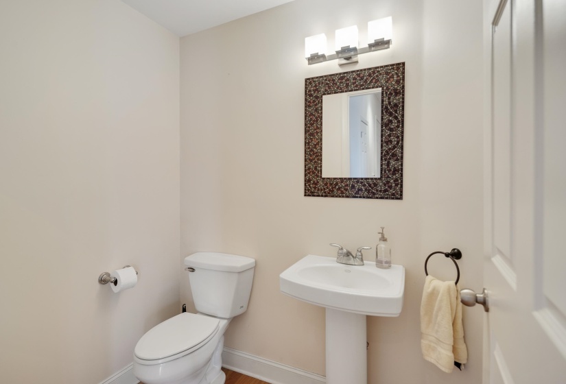 21 MINA AVE, Memphis, Tennessee 38103, 3 Bedroom Bedrooms, 6 Room Rooms,2.1 BathroomBathrooms,Residential,For Sale,MINA,0,10218527