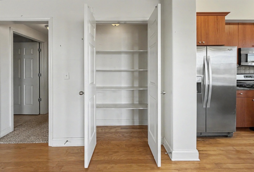 21 MINA AVE, Memphis, Tennessee 38103, 3 Bedroom Bedrooms, 6 Room Rooms,2.1 BathroomBathrooms,Residential,For Sale,MINA,0,10218527