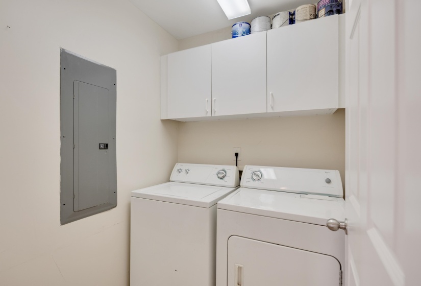 21 MINA AVE, Memphis, Tennessee 38103, 3 Bedroom Bedrooms, 6 Room Rooms,2.1 BathroomBathrooms,Residential,For Sale,MINA,0,10218527