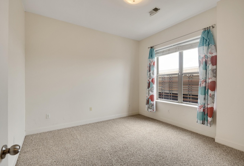 21 MINA AVE, Memphis, Tennessee 38103, 3 Bedroom Bedrooms, 6 Room Rooms,2.1 BathroomBathrooms,Residential,For Sale,MINA,0,10218527