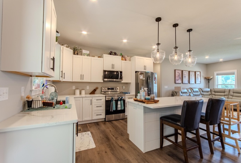 225 CORDOVA CV, Savannah, Tennessee 38372, 3 Bedrooms Bedrooms, 7 Rooms Rooms,2 BathroomsBathrooms,Residential,For Sale,CORDOVA,10218545
