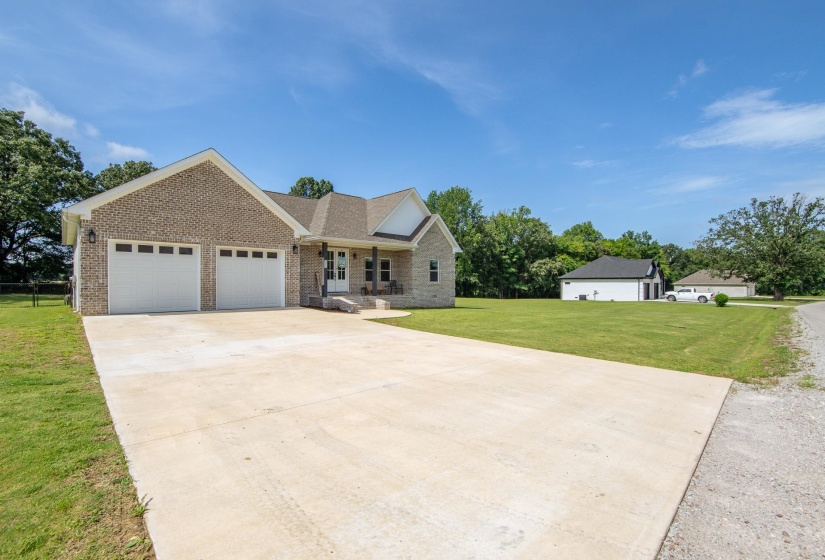 225 CORDOVA CV, Savannah, Tennessee 38372, 3 Bedrooms Bedrooms, 7 Rooms Rooms,2 BathroomsBathrooms,Residential,For Sale,CORDOVA,10218545