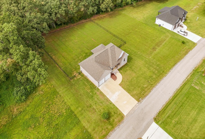 225 CORDOVA CV, Savannah, Tennessee 38372, 3 Bedrooms Bedrooms, 7 Rooms Rooms,2 BathroomsBathrooms,Residential,For Sale,CORDOVA,10218545