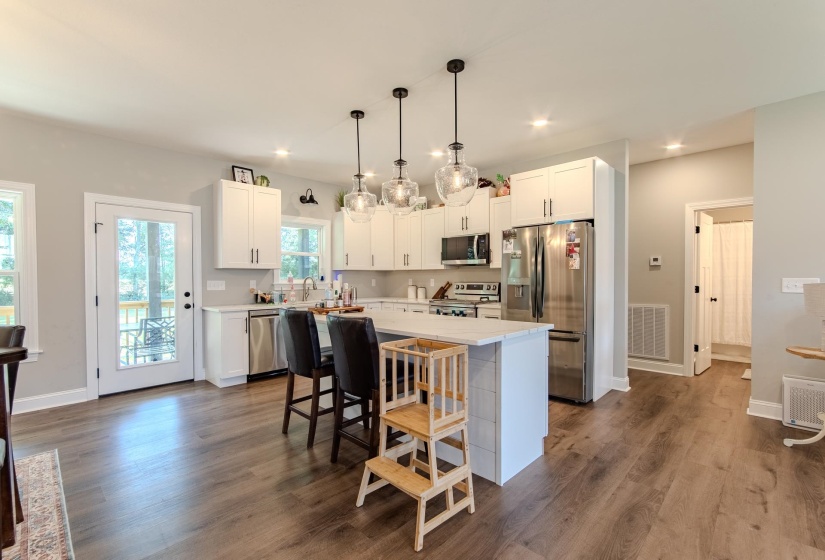 225 CORDOVA CV, Savannah, Tennessee 38372, 3 Bedrooms Bedrooms, 7 Rooms Rooms,2 BathroomsBathrooms,Residential,For Sale,CORDOVA,10218545