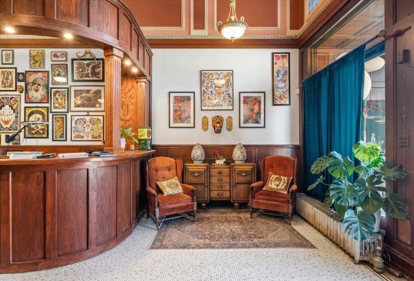 339 MADISON AVE, Memphis, Tennessee 38103, 3 Bedroom Bedrooms, 11 Room Rooms,3.1 BathroomBathrooms,Residential,For Sale,MADISON,0,10218546