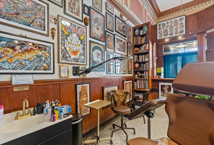 339 MADISON AVE, Memphis, Tennessee 38103, 3 Bedroom Bedrooms, 11 Room Rooms,3.1 BathroomBathrooms,Residential,For Sale,MADISON,0,10218546