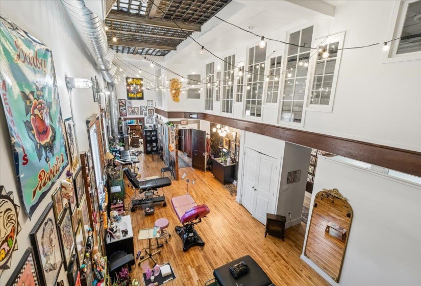 339 MADISON AVE, Memphis, Tennessee 38103, 3 Bedroom Bedrooms, 11 Room Rooms,3.1 BathroomBathrooms,Residential,For Sale,MADISON,0,10218546