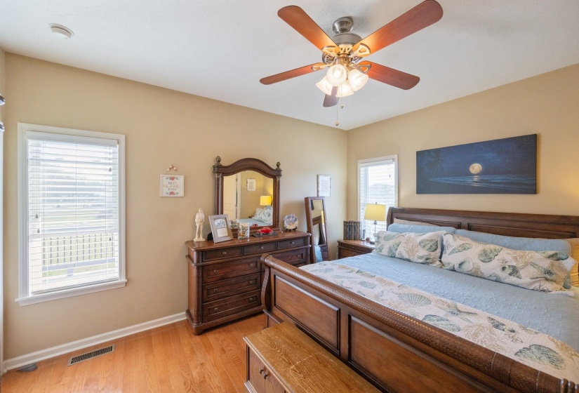 198 YARBRO HARBOR DR, Decaturville, Tennessee 38329, 3 Bedroom Bedrooms, 11 Room Rooms,3 BathroomBathrooms,Residential,For Sale,YARBRO HARBOR,0,10218557