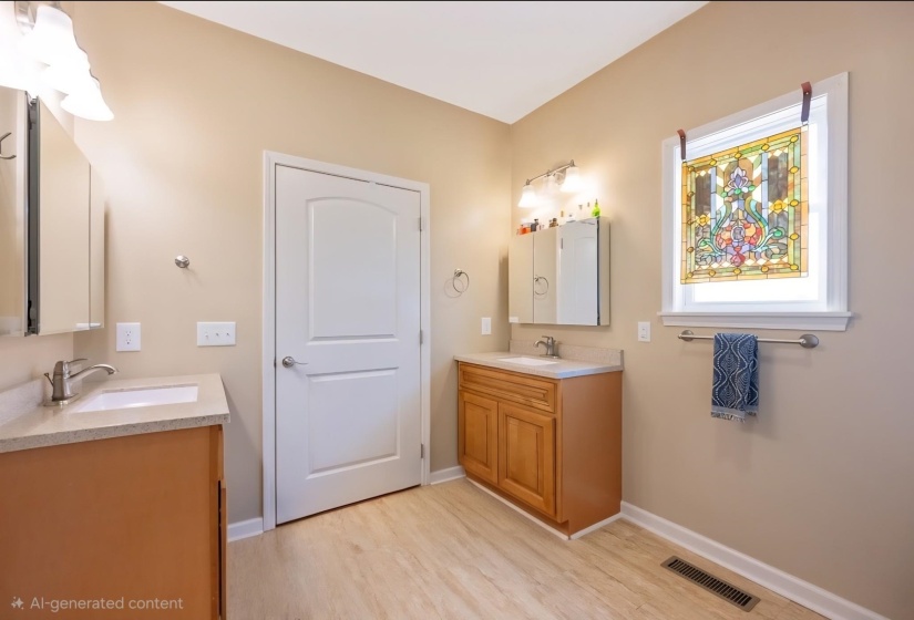 198 YARBRO HARBOR DR, Decaturville, Tennessee 38329, 3 Bedroom Bedrooms, 11 Room Rooms,3 BathroomBathrooms,Residential,For Sale,YARBRO HARBOR,0,10218557
