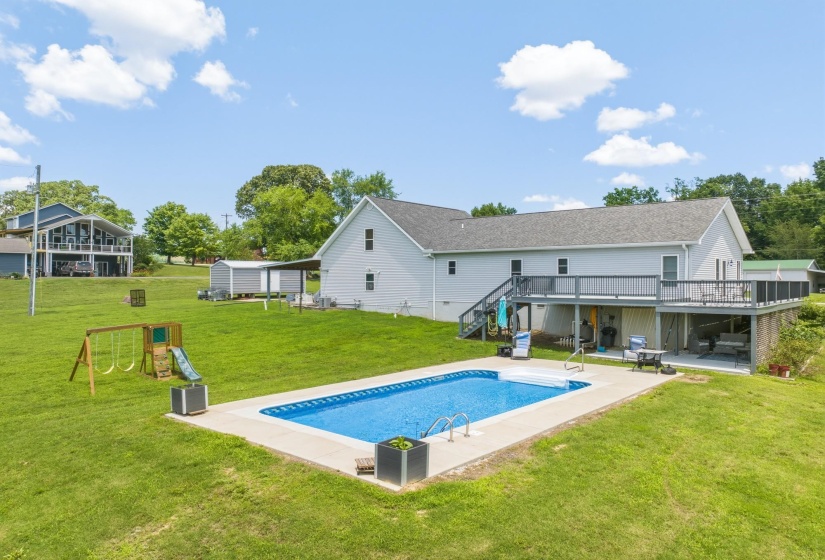 198 YARBRO HARBOR DR, Decaturville, Tennessee 38329, 3 Bedroom Bedrooms, 11 Room Rooms,3 BathroomBathrooms,Residential,For Sale,YARBRO HARBOR,0,10218557
