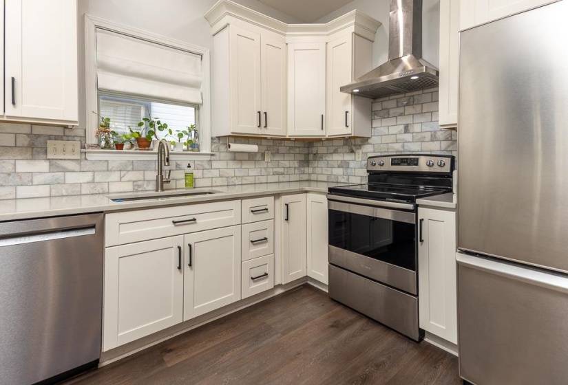1290 ISLE POINTE DR, Memphis, Tennessee 38103, 3 Bedrooms Bedrooms, 6 Rooms Rooms,2.1 BathroomsBathrooms,Residential,For Sale,ISLE POINTE,10218564