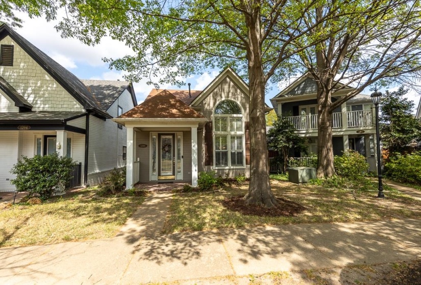 1290 ISLE POINTE DR, Memphis, Tennessee 38103, 3 Bedrooms Bedrooms, 6 Rooms Rooms,2.1 BathroomsBathrooms,Residential,For Sale,ISLE POINTE,10218564