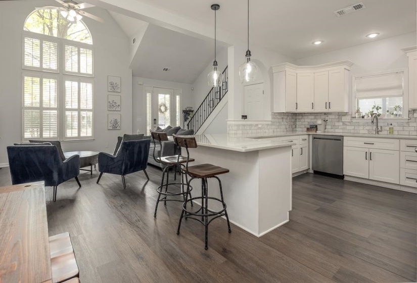 1290 ISLE POINTE DR, Memphis, Tennessee 38103, 3 Bedrooms Bedrooms, 6 Rooms Rooms,2.1 BathroomsBathrooms,Residential,For Sale,ISLE POINTE,10218564